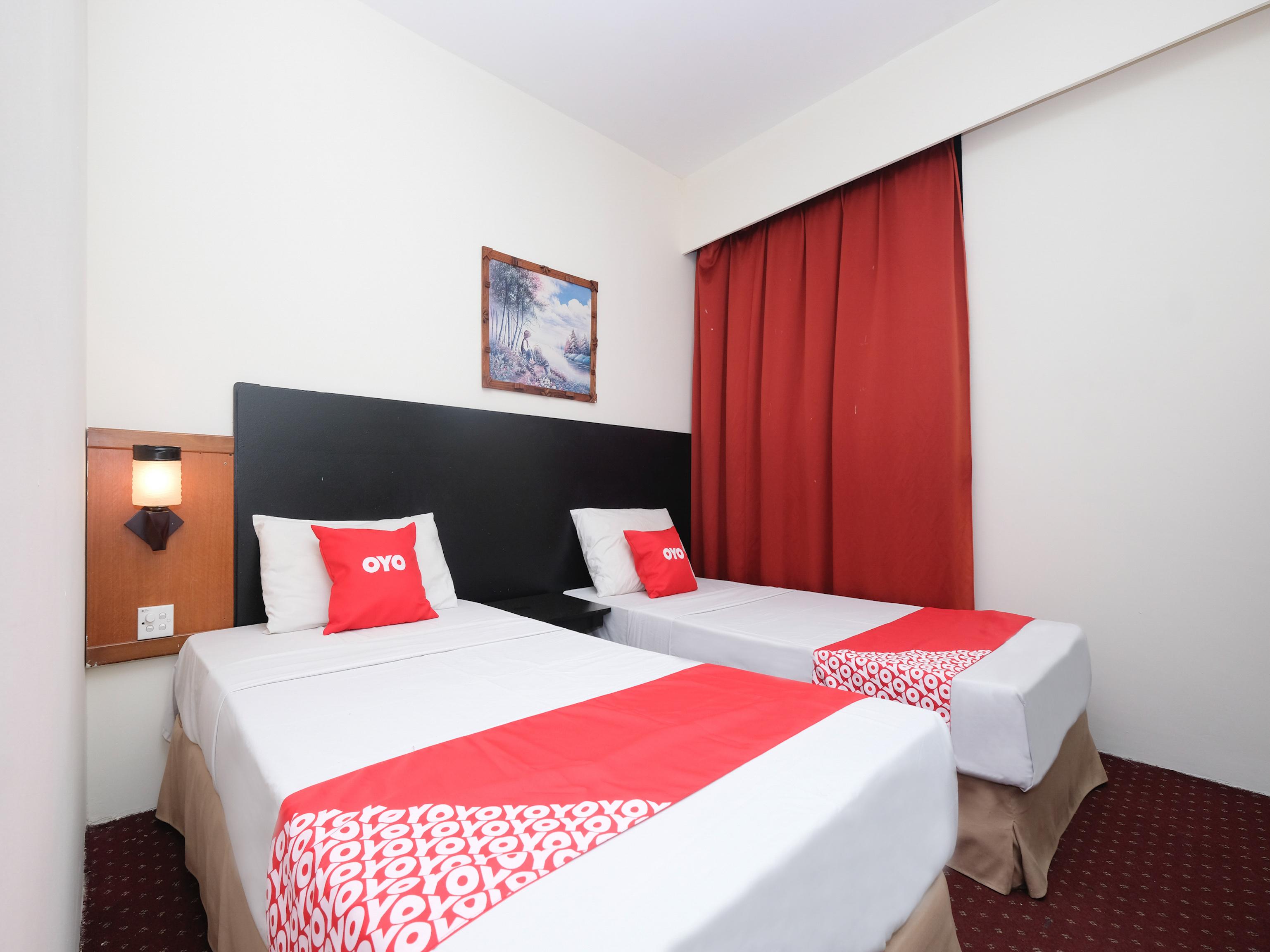 Hotel Sri Sutra - Sungai Buloh Петалінг-Джая Екстер'єр фото