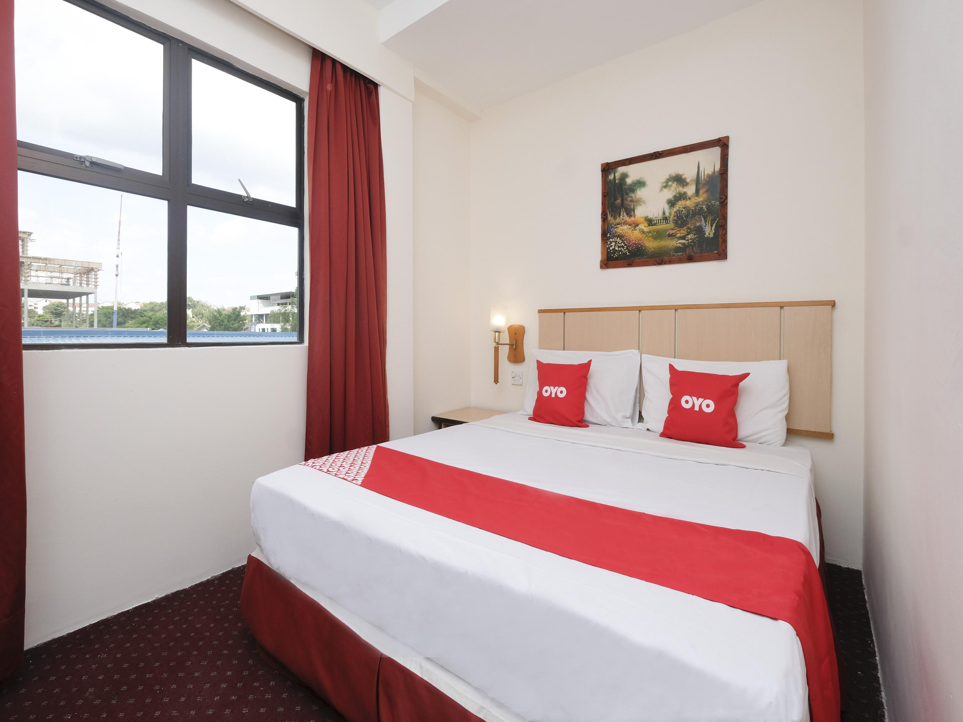 Hotel Sri Sutra - Sungai Buloh Петалінг-Джая Екстер'єр фото