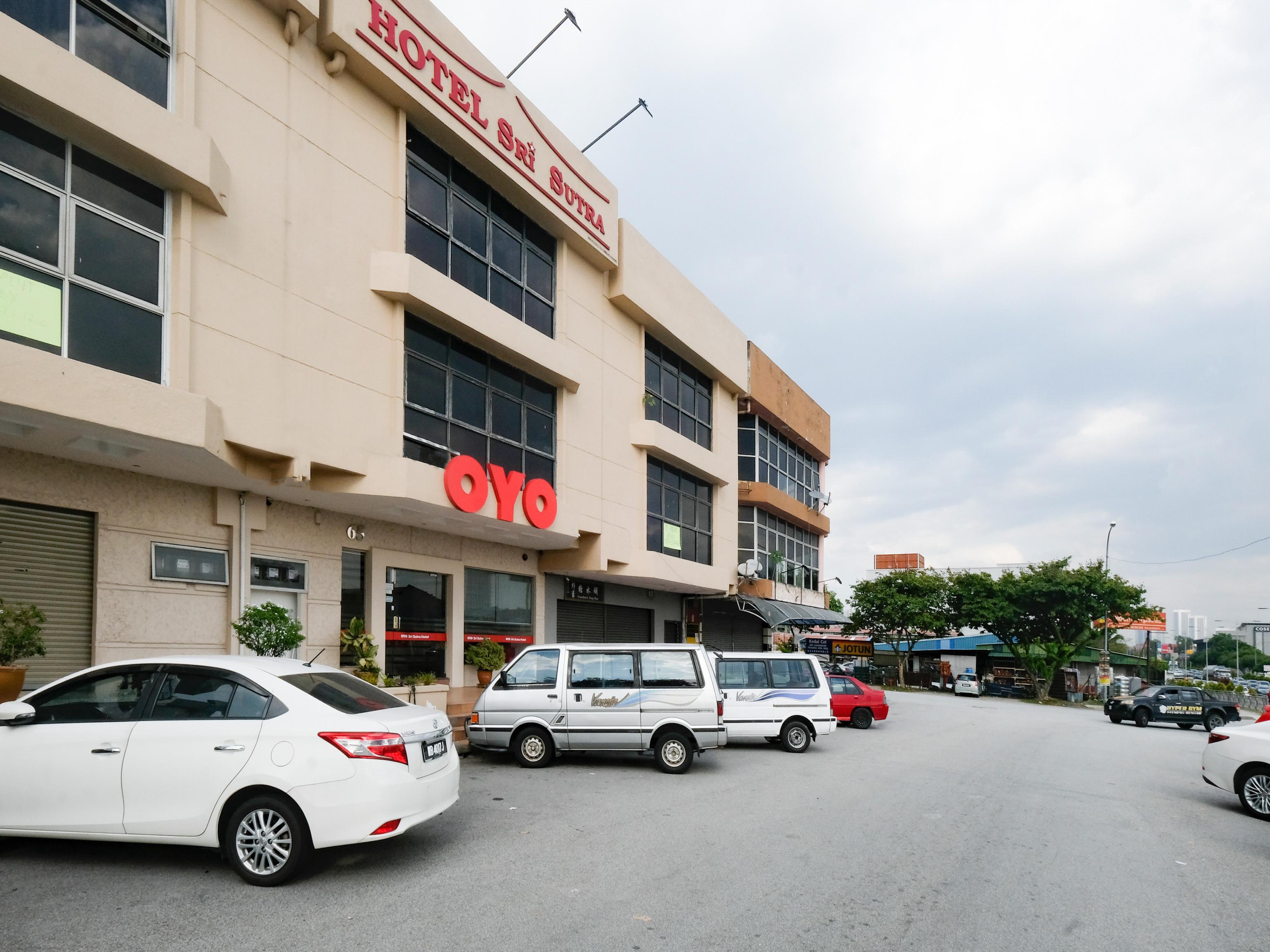 Hotel Sri Sutra - Sungai Buloh Петалінг-Джая Екстер'єр фото